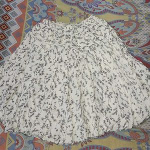 Beige Floral Detail Skirt