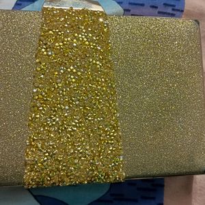 BEAUTIFUL GOLDEN PURSE