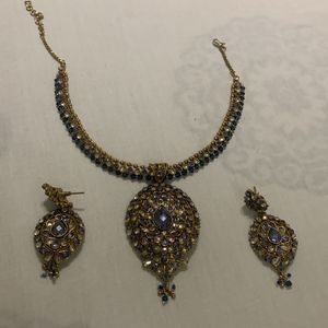 Beautiful Set With Earrings Necklace And Pendant