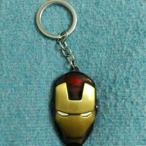 Marvel Iron Man Helmet Metal Keychain