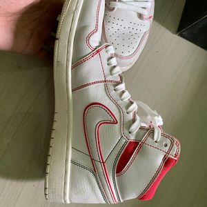 Jordan 1 Retro High OG Phantom