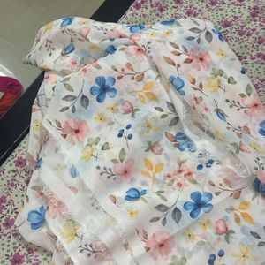 Beautiful Small Flower Printed Fabric Material