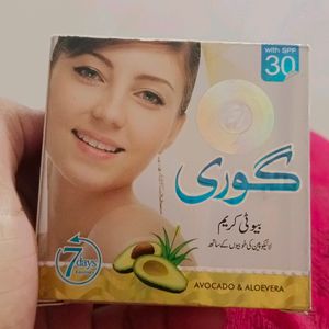 Free Bangles For Beauty Cream