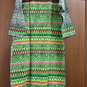 Women Stylish Kurta - Green Back