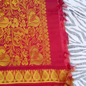 beautiful pattu saree