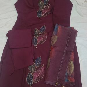 Dola Silk Suit With Organza Dupatta