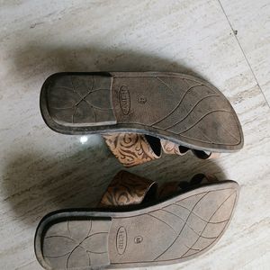 Metro Footwear