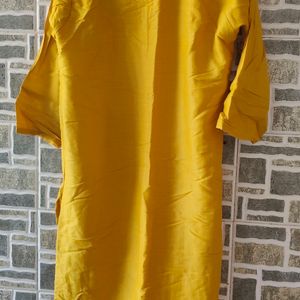 Yellow Plain Kurti.Size : XL