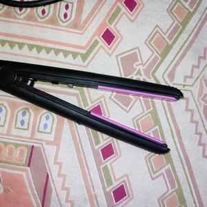 Philips Selfie Straightener( Negotiable)