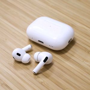 Airpods Pro 2nd Generation White Wireless Charging