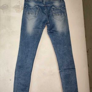 Skinny Fit Jeans For Women