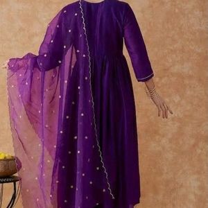 WOMEN EMBROIDEREY VICHITRA SILK KURTA SET