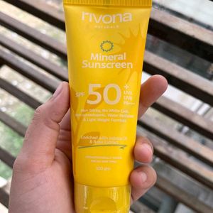 Rivona Naturals Mineral Sunscreen Spf 50 PA +++