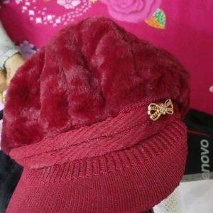 Korean Combo-Velvet Cap With Pearl Clip