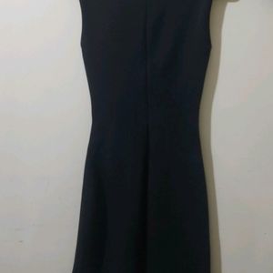 Selling A Formal Bodycon Dress From H&M