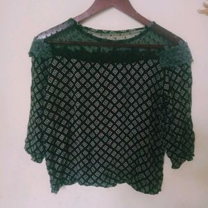 Beautiful And Comfortable Crop Top