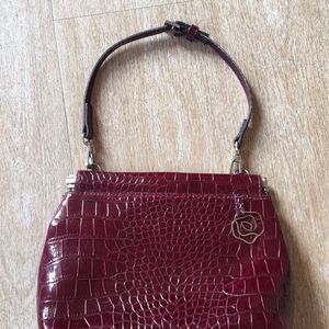 Preloved Amore Pacific Shoulder Bag