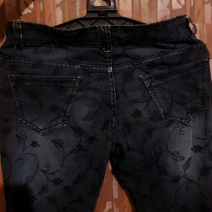 Y2K acid washed efect embroidery design jeans