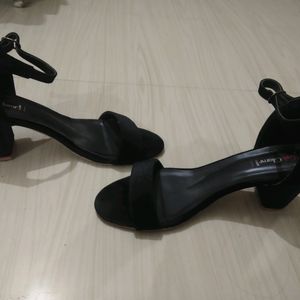 Heels Black Velvet