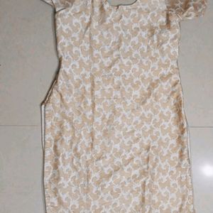 Combo of 2 Beautiful floral and golden kurti