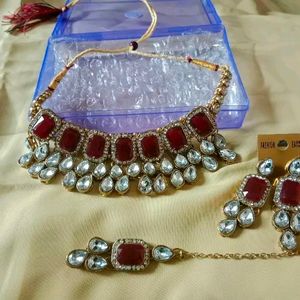 Veryy Ethnic Jewelry Set