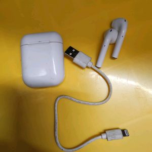 i11 wireless bluetooth Earpods(White)