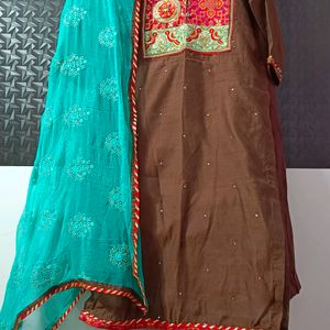 Kurta Suit Set