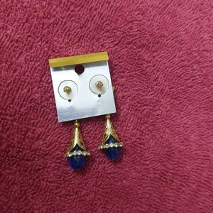 Beautiful Combination Of Blue N Golden Earing