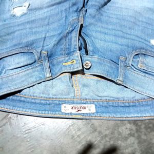 Damage Jeans