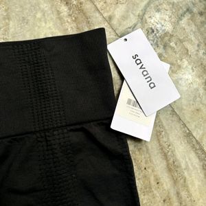 Savana Black Gym Shorts