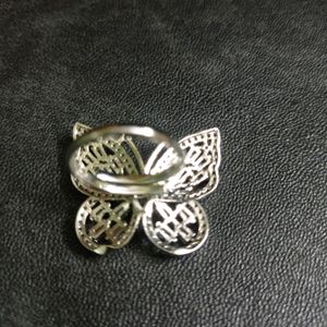 New Crystal Butterfly Ring