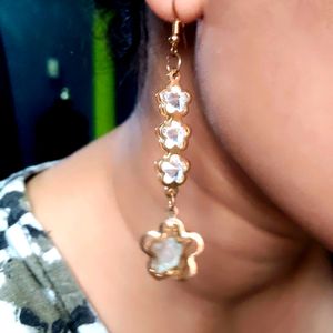 Star Gold Drop Earrings