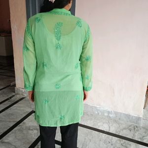 Chikankari Kurti With Bright ☀️ Star Work