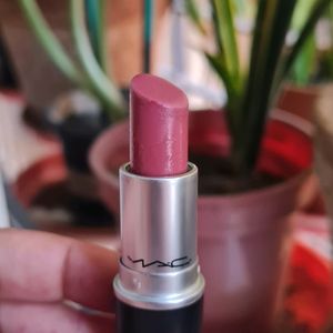 MAC SATIN LIPSTICK BRAVE