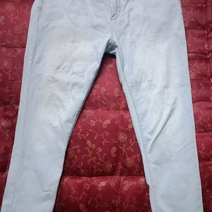 Stylish Sweatshirt 240/- & Jeans 599/-