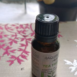 RAQUITYS Ayurved Tea Tree Essential Oil