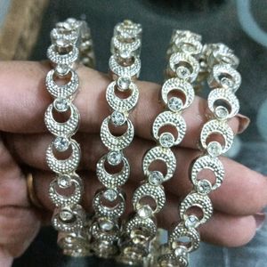Jewellery Set With Bangles Tika