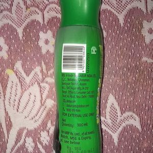 Dabur Vatika Oil with Lotus Whiteglow Scrub