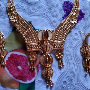 Beautiful Golden Jewellery Set 😍😍