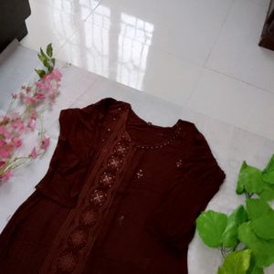 Thread Work Kurti