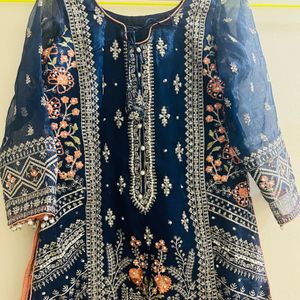 Stitiched Pakistani suit (Medium) with thread work