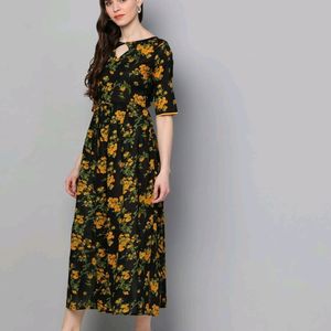 KEYHOLE STYLE KURTI