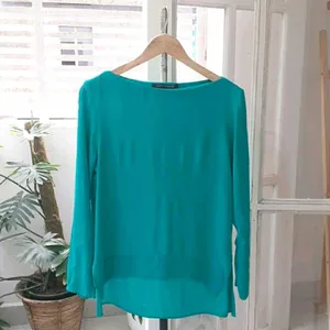 ZARA Green top