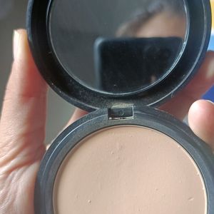 Branded Faces Canada Compact