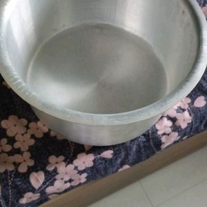 Aluminium Pot