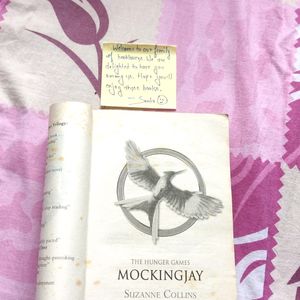 Hunger Games Mockingjay book- Suzanne Collins