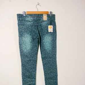 New Women's Casual Jeans