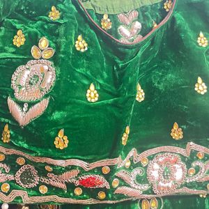 Bridal Green Red Coloured Lehenga Without Cancan