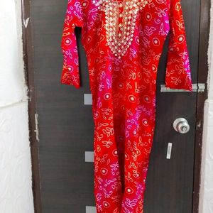 One Tym Used Bandhej Kurti Pant Set