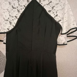 Black Sleeve Less Top